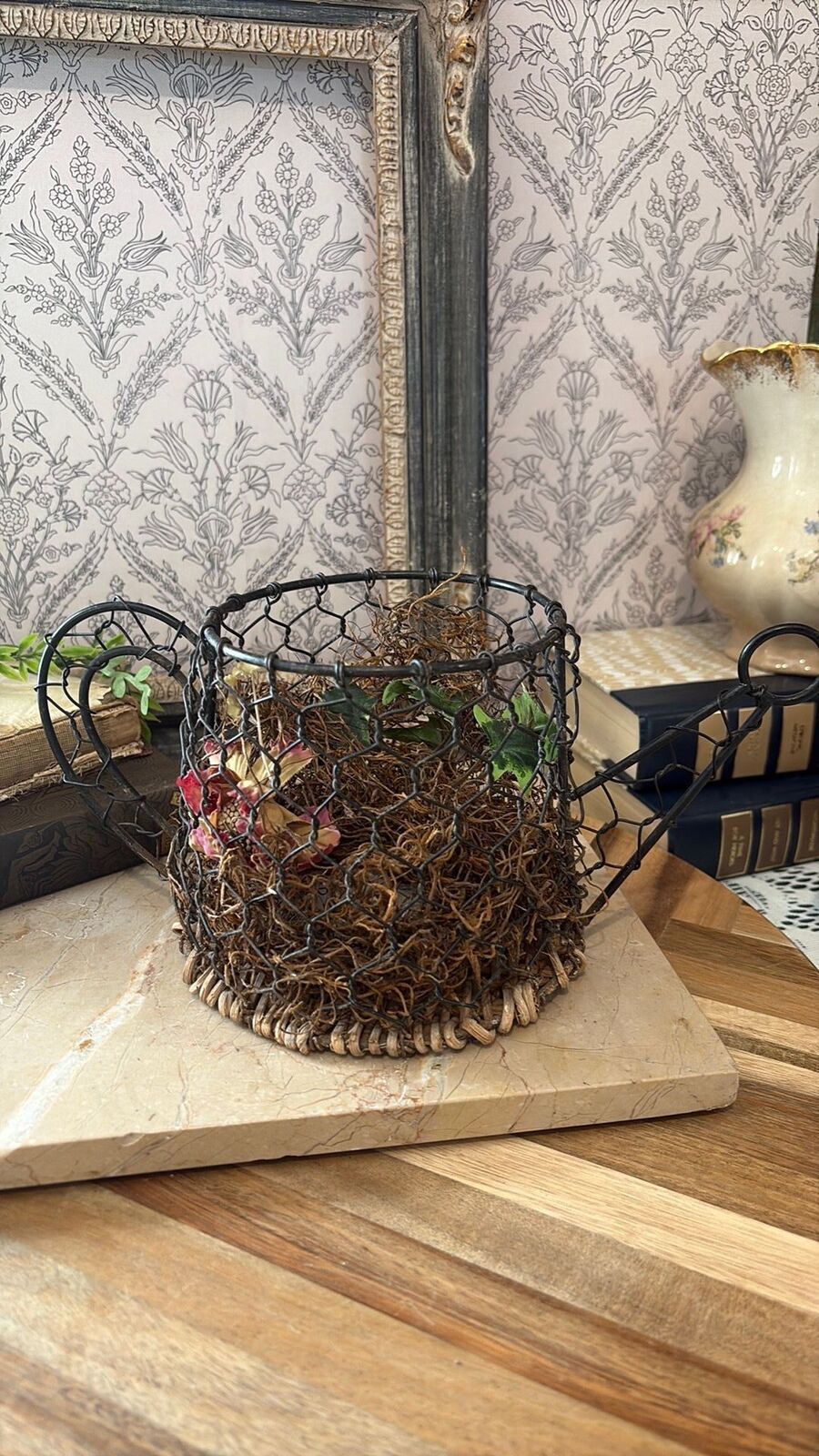 Chicken wire teapot