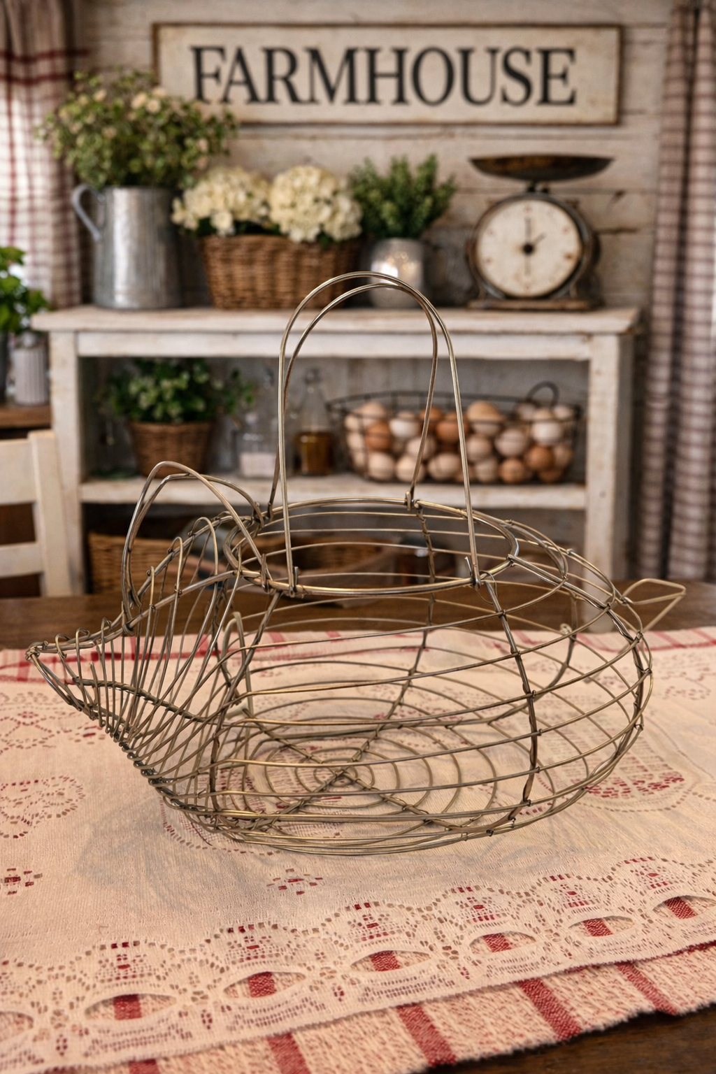 Vintage-Style Wire (Pig) Basket | Farmhouse Egg Basket