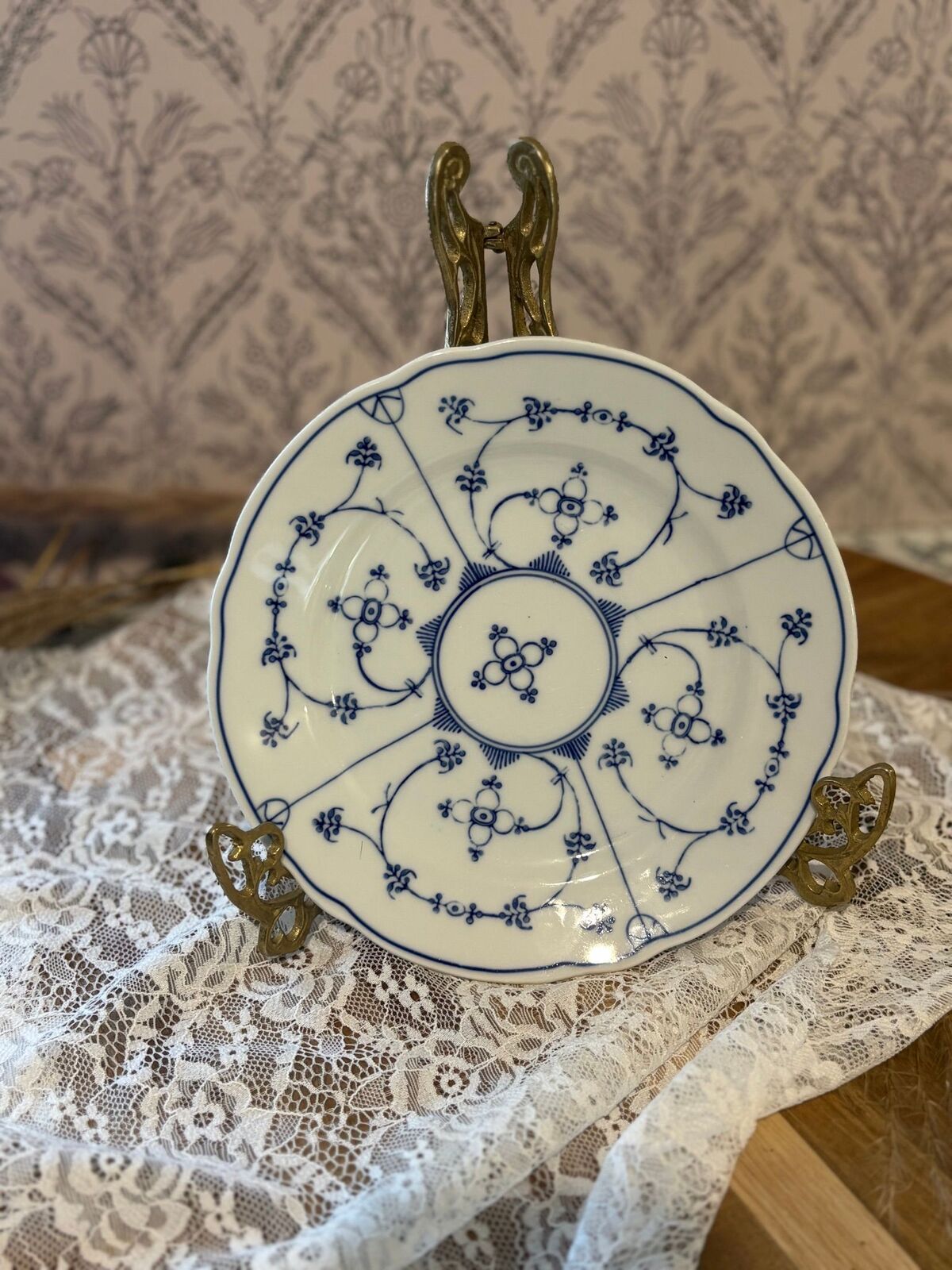 Bavaria Schumann strawflower design bread plates Germany