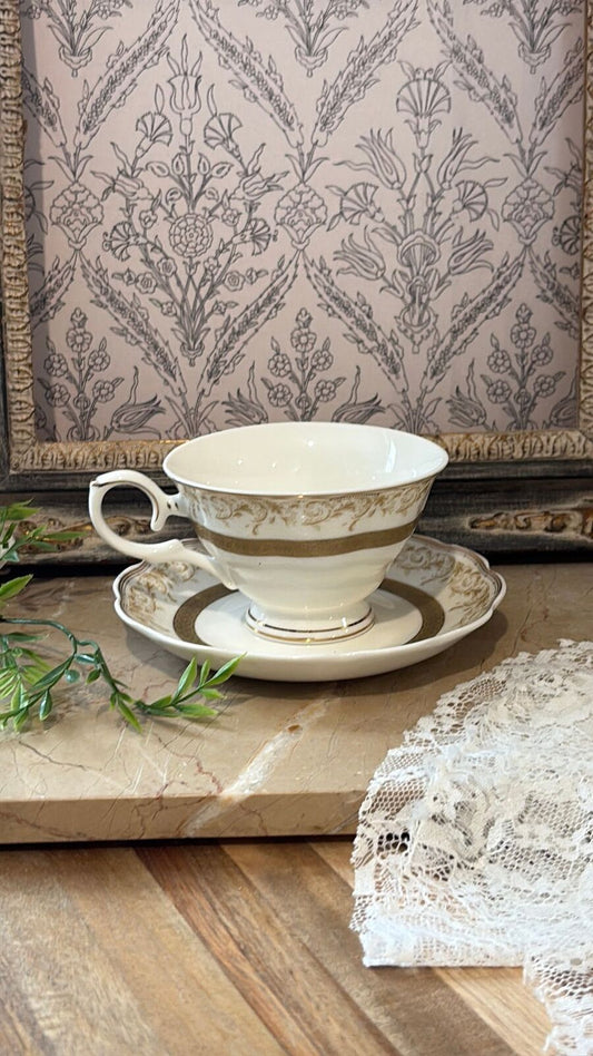 Park Château teacup