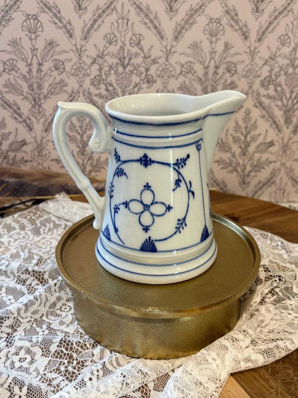 Bavaria Schumann Strawflower Indian Blue Style (Bavaria) Germany Creamer