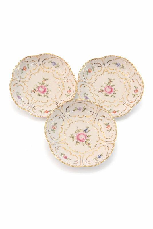 RARE* Vintage Hollóháza Hungary Hand-Painted Porcelain Serving Trays — Set of 3