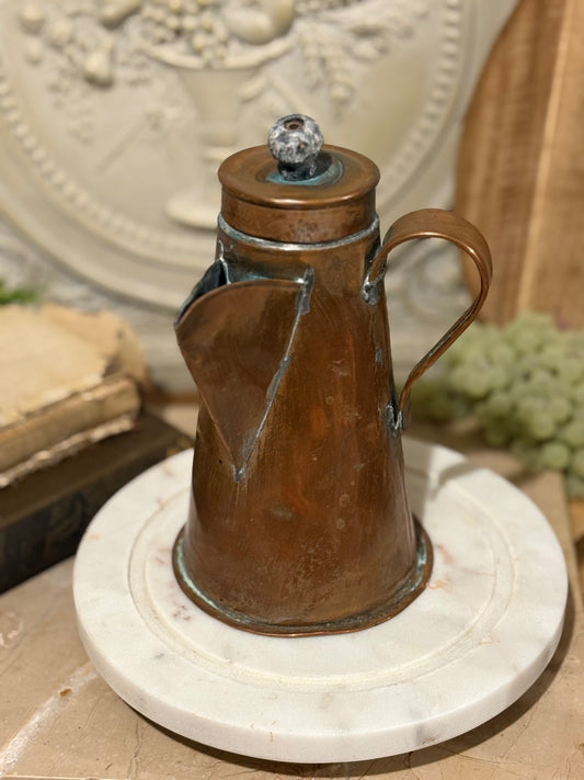 Antique copper coffee/tea kettle with side handle