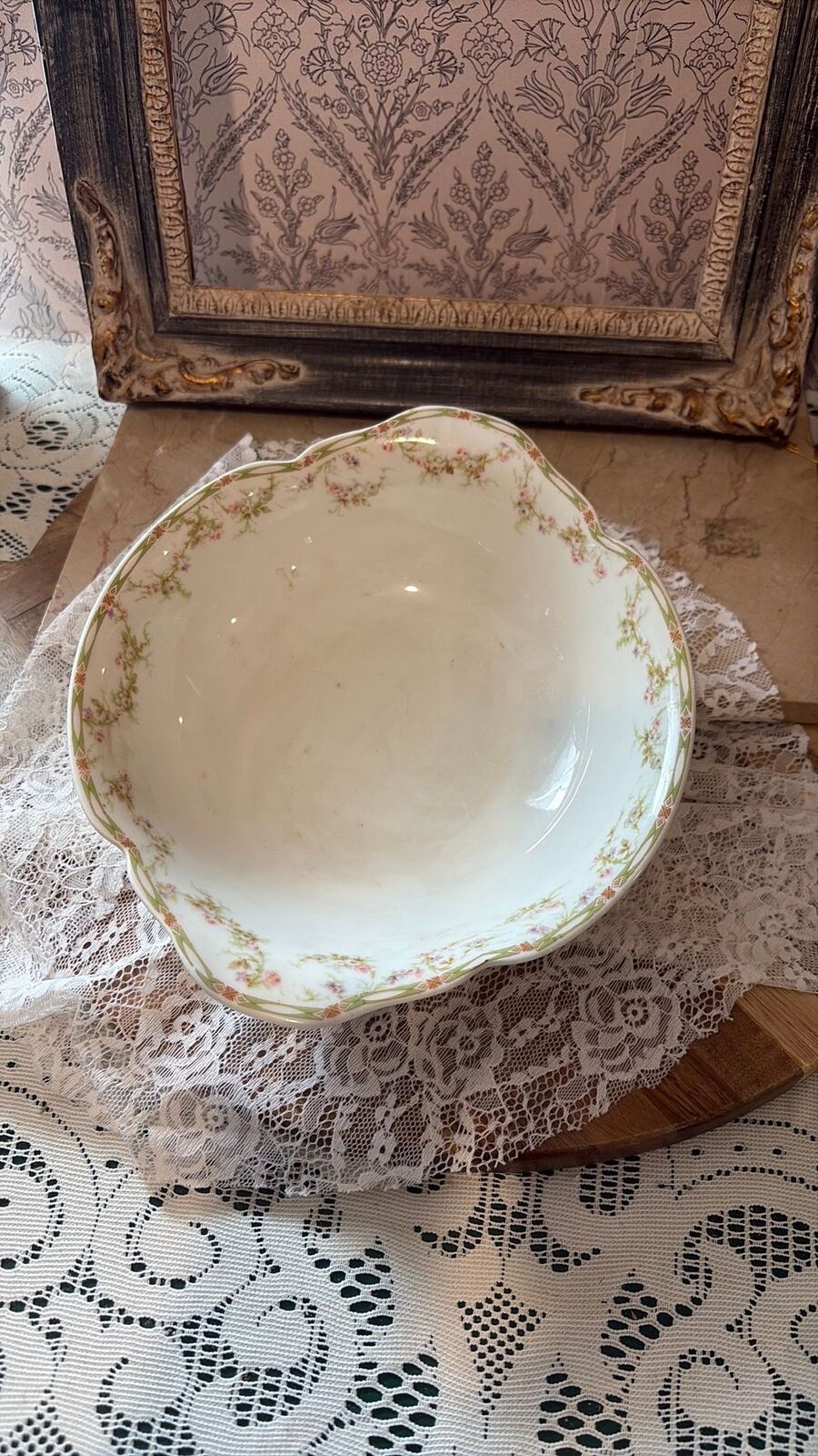 Limoge France serving bowl with handles